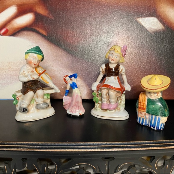 Occupied Japan Other - Family of 4 from Made in Occupied Japan.